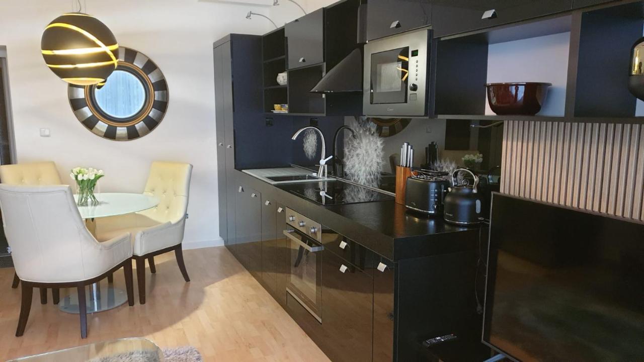 Kvetinovy Apartman A3B V Chomutove Luaran gambar